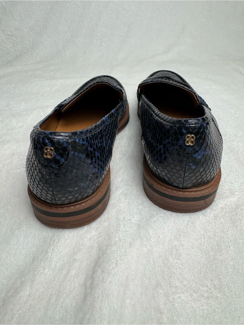 Bandolino Women’s 7.5M Blue Black Snake Print Penny Loafers Slip On Shoes EUC
